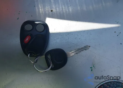 2005 Cadillac Escalade Standard from USA, damaged, VIN 1GYEC63N55R252699